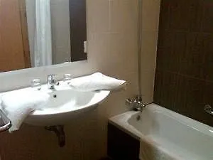 Qawra Point Holiday Complex 3*,