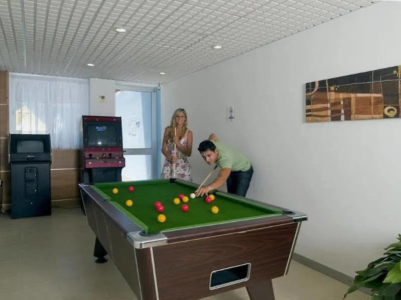 Qawra Point Holiday Complex 3*,  Malta