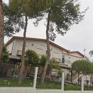 Pelikan Otel Divjake
