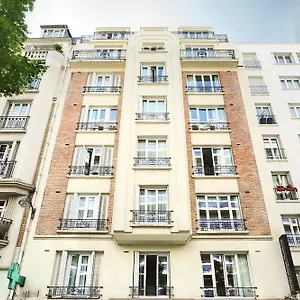 Du Moderne 3* Paris